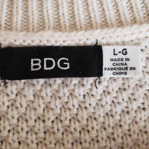 BDG Men's Size L Cotton Blend Fisherman Knit Sweater Elbow Patches LightWeight - Picture 3 of 6